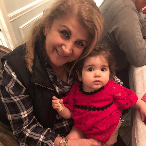 Meet your Posher, Antonia - Picture 1 of 1